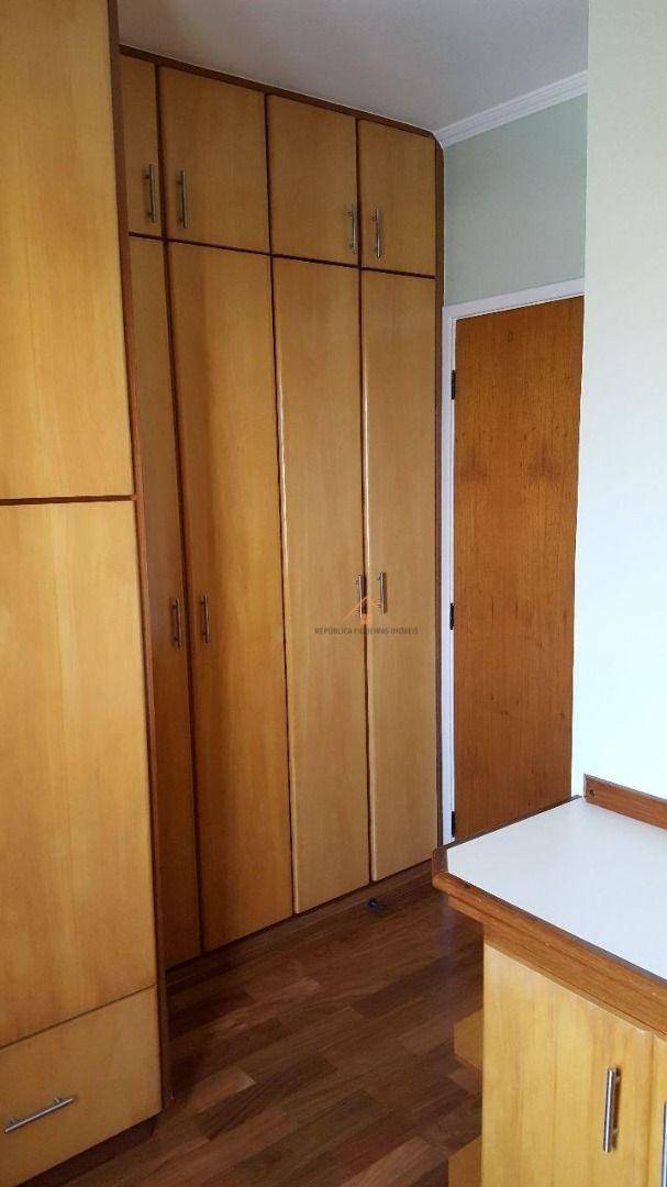 Apartamento para alugar com 3 quartos, 100m² - Foto 15