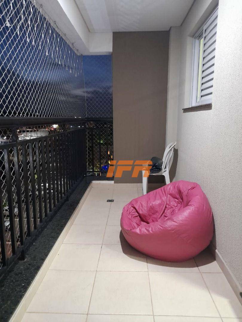 Apartamento à venda com 3 quartos, 82m² - Foto 3