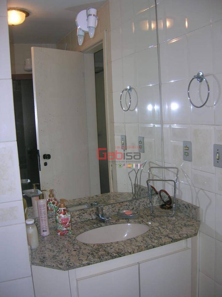 Apartamento à venda com 3 quartos, 128m² - Foto 13