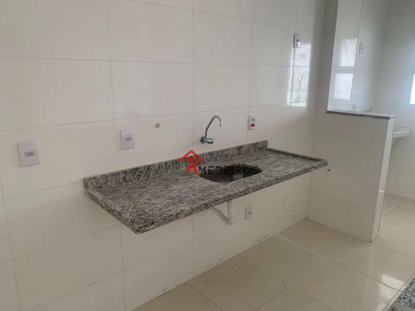 Apartamento para alugar com 2 quartos, 65m² - Foto 14