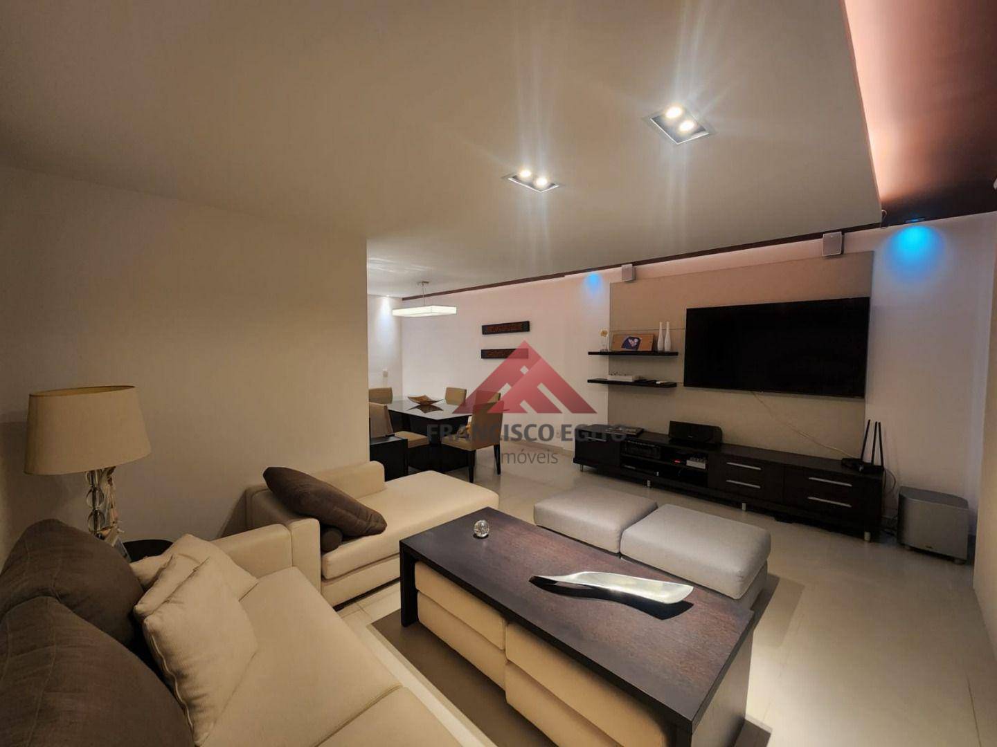 Apartamento à venda com 3 quartos, 130m² - Foto 3