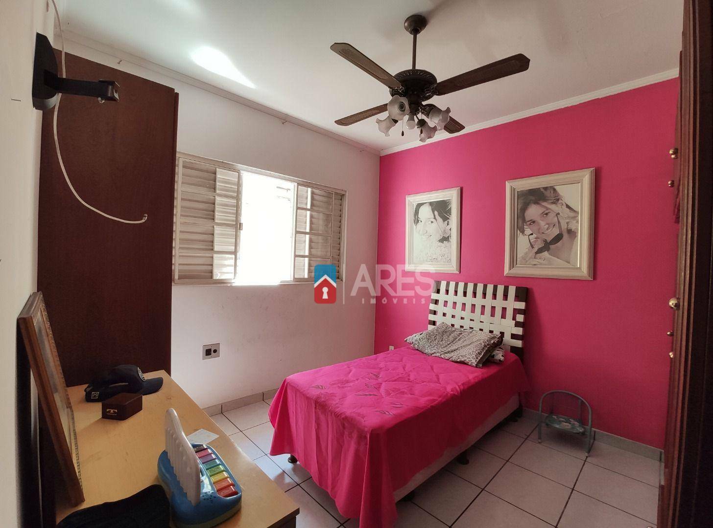 Casa à venda com 4 quartos, 213m² - Foto 6