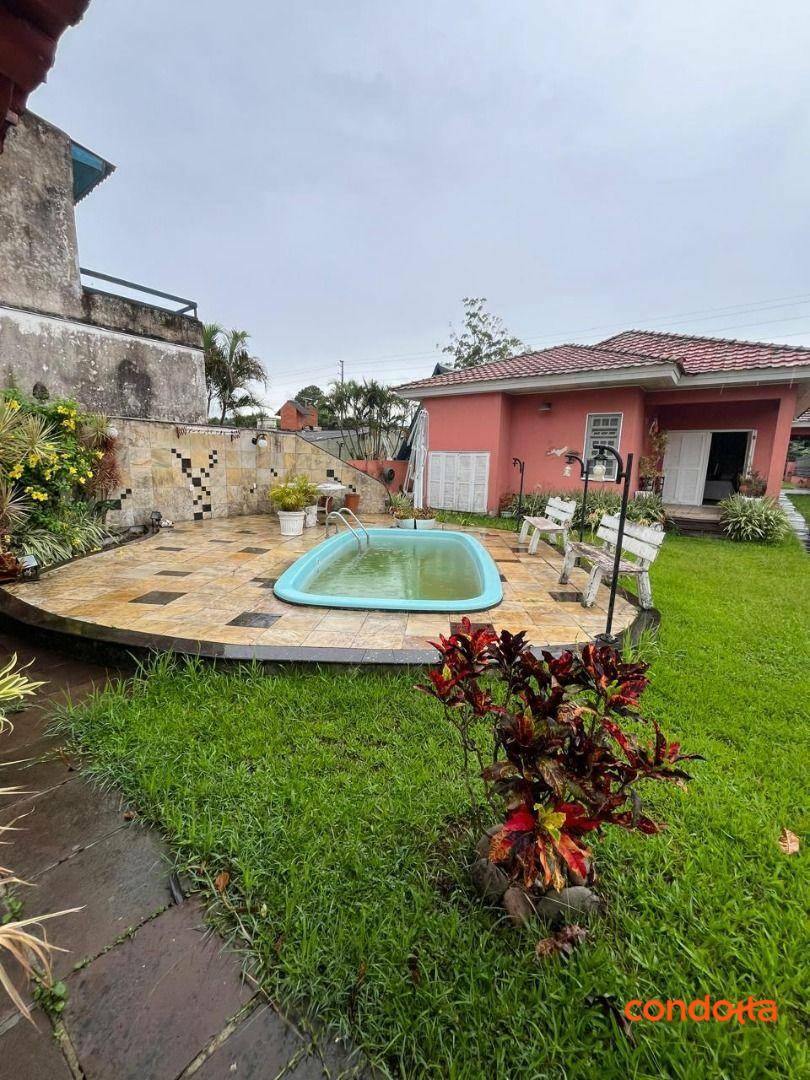 Casa para alugar com 4 quartos, 221m² - Foto 31