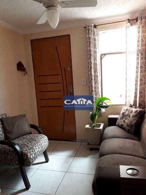 Apartamento à venda com 2 quartos, 46m² - Foto 1