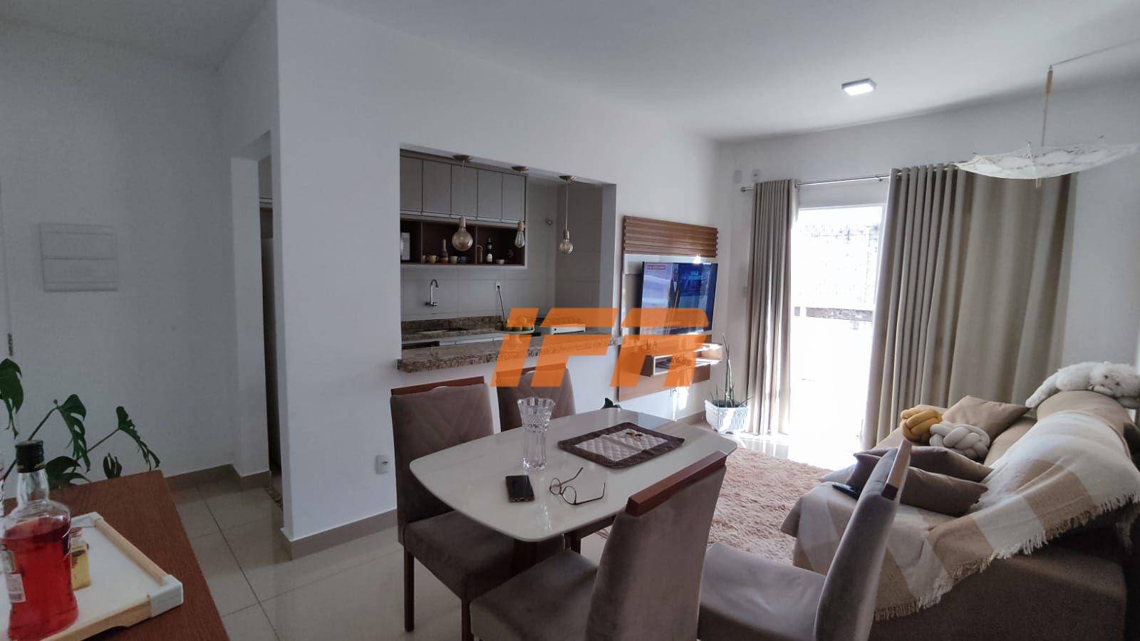 Apartamento à venda com 2 quartos, 69m² - Foto 2