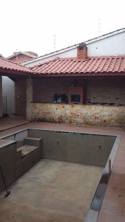 Sobrado à venda com 4 quartos, 350m² - Foto 47