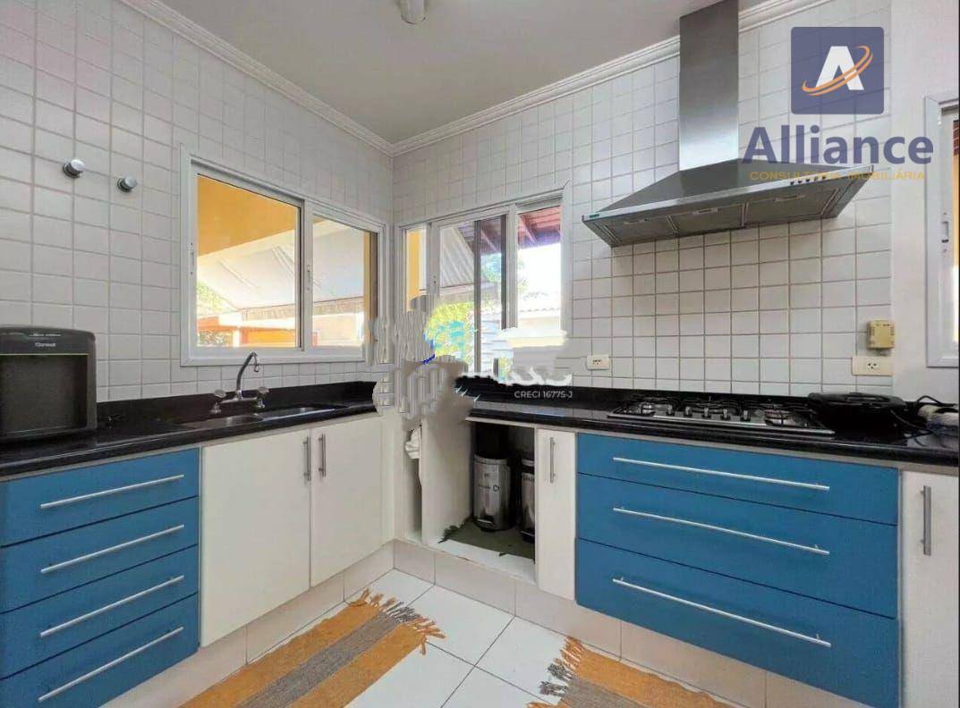 Casa de Condomínio para alugar com 3 quartos, 306m² - Foto 11
