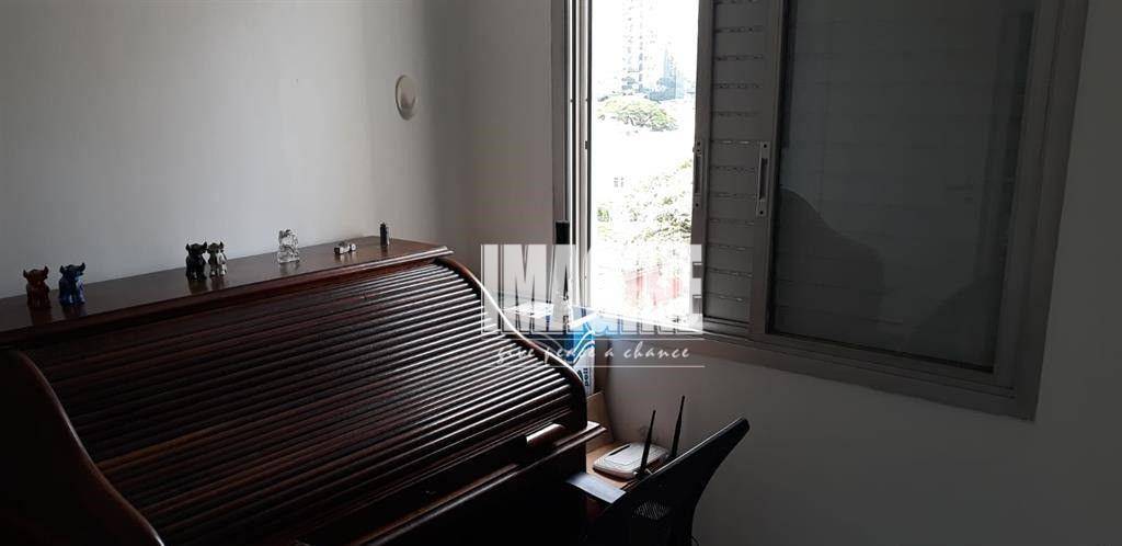 Apartamento à venda com 3 quartos, 95m² - Foto 8