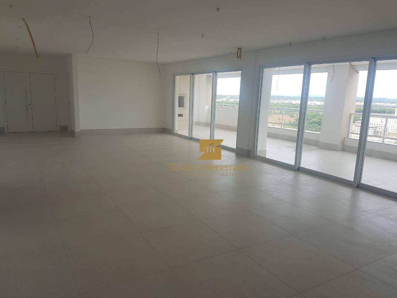 Apartamento à venda com 5 quartos, 440m² - Foto 1