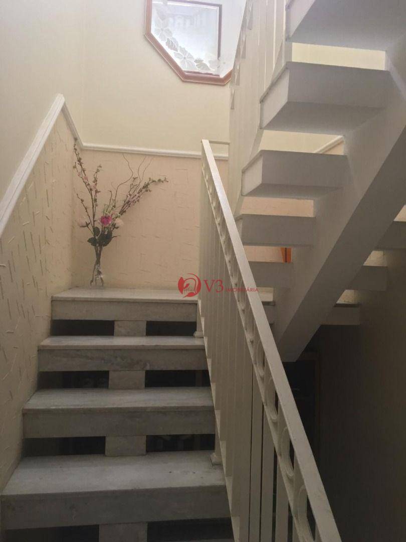 Sobrado à venda com 4 quartos, 300m² - Foto 10