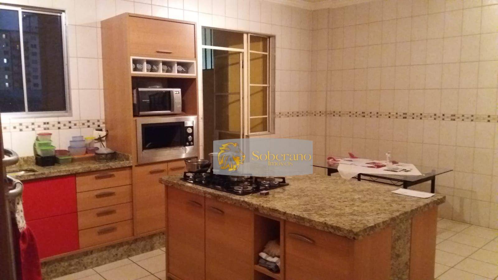 Cobertura à venda com 4 quartos, 256m² - Foto 4