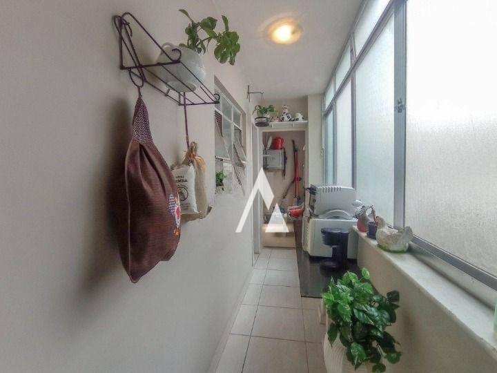 Apartamento à venda com 3 quartos, 85m² - Foto 12