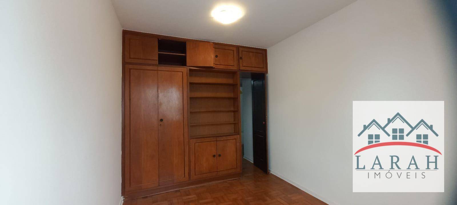 Apartamento à venda com 2 quartos, 64m² - Foto 4