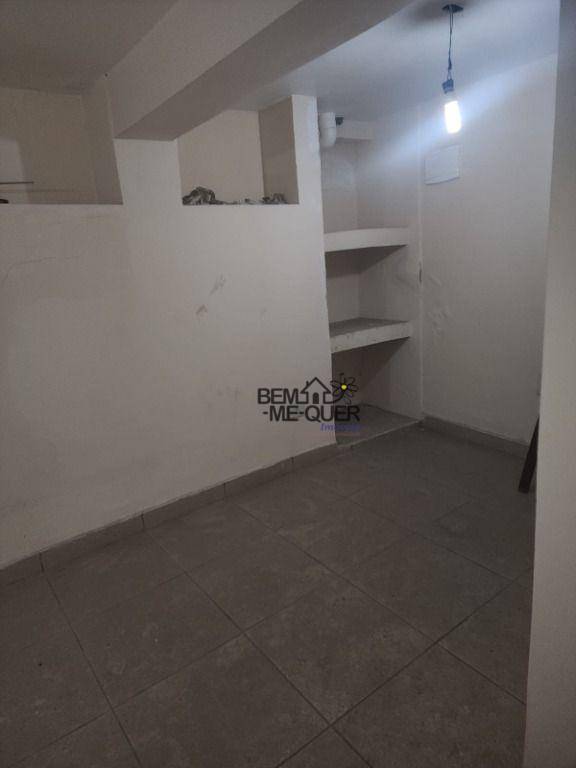 Sobrado à venda com 3 quartos, 196m² - Foto 4