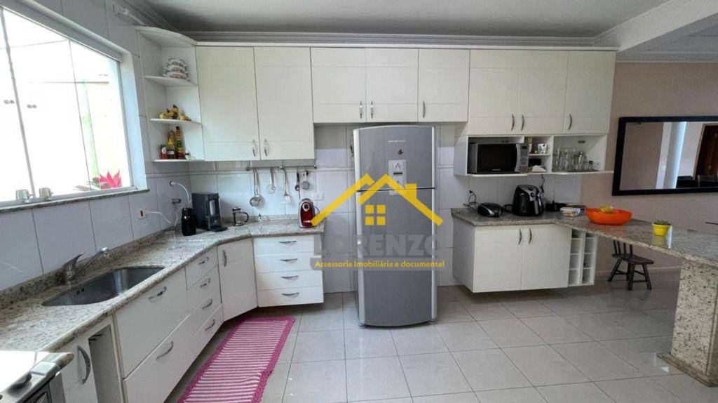 Sobrado à venda com 3 quartos, 125m² - Foto 4