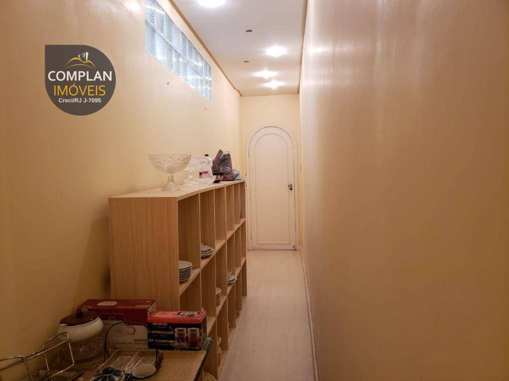 Apartamento à venda com 3 quartos, 200m² - Foto 37