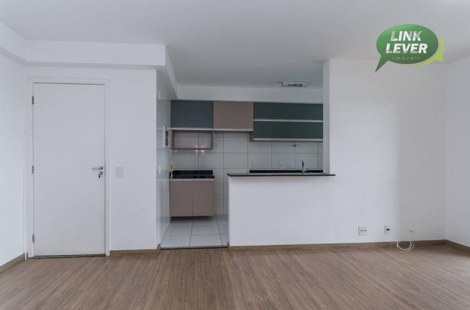 Apartamento para alugar com 2 quartos, 65m² - Foto 7