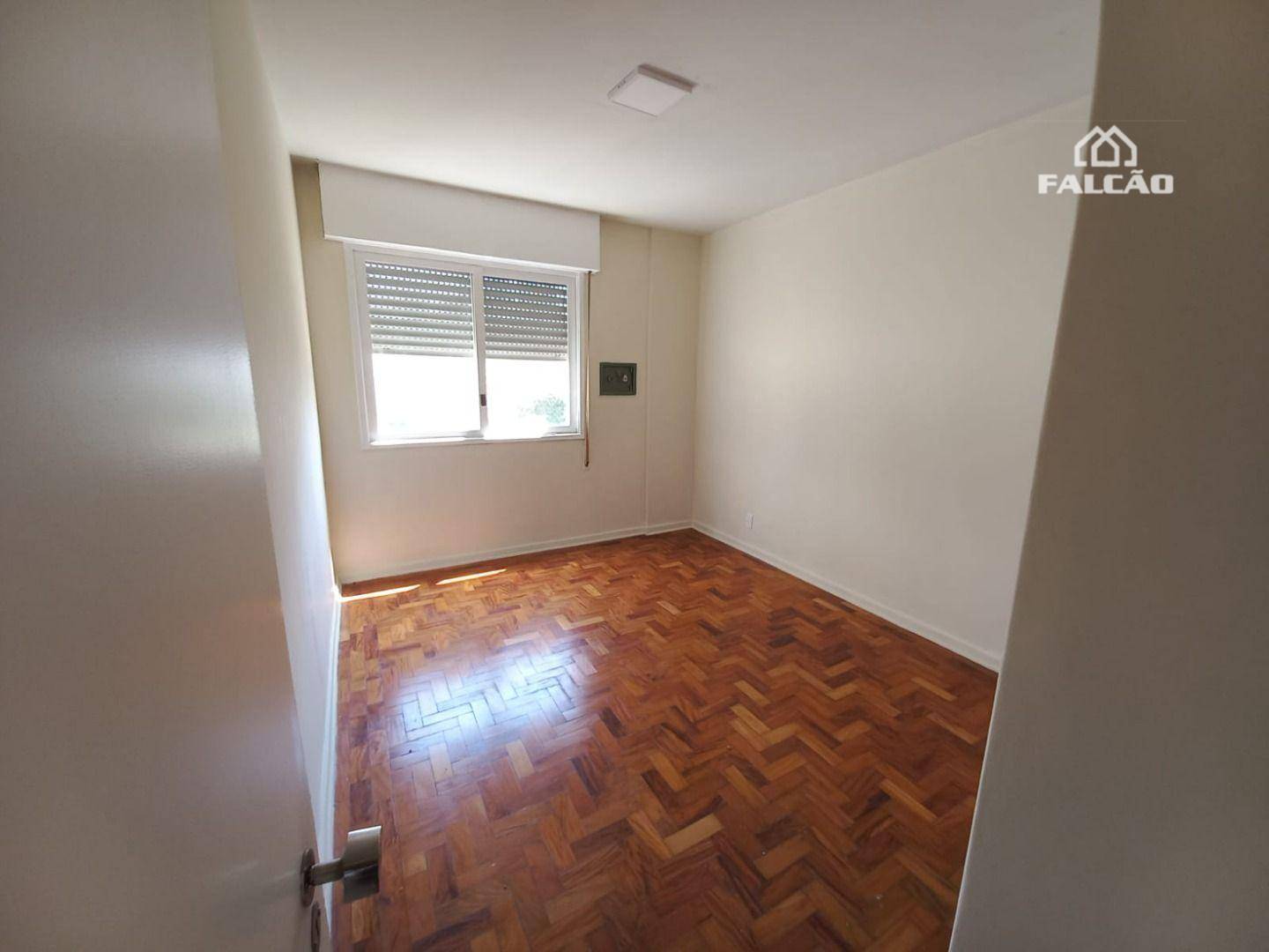 Apartamento à venda com 3 quartos, 150m² - Foto 12