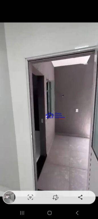 Sobrado à venda com 3 quartos, 90m² - Foto 41