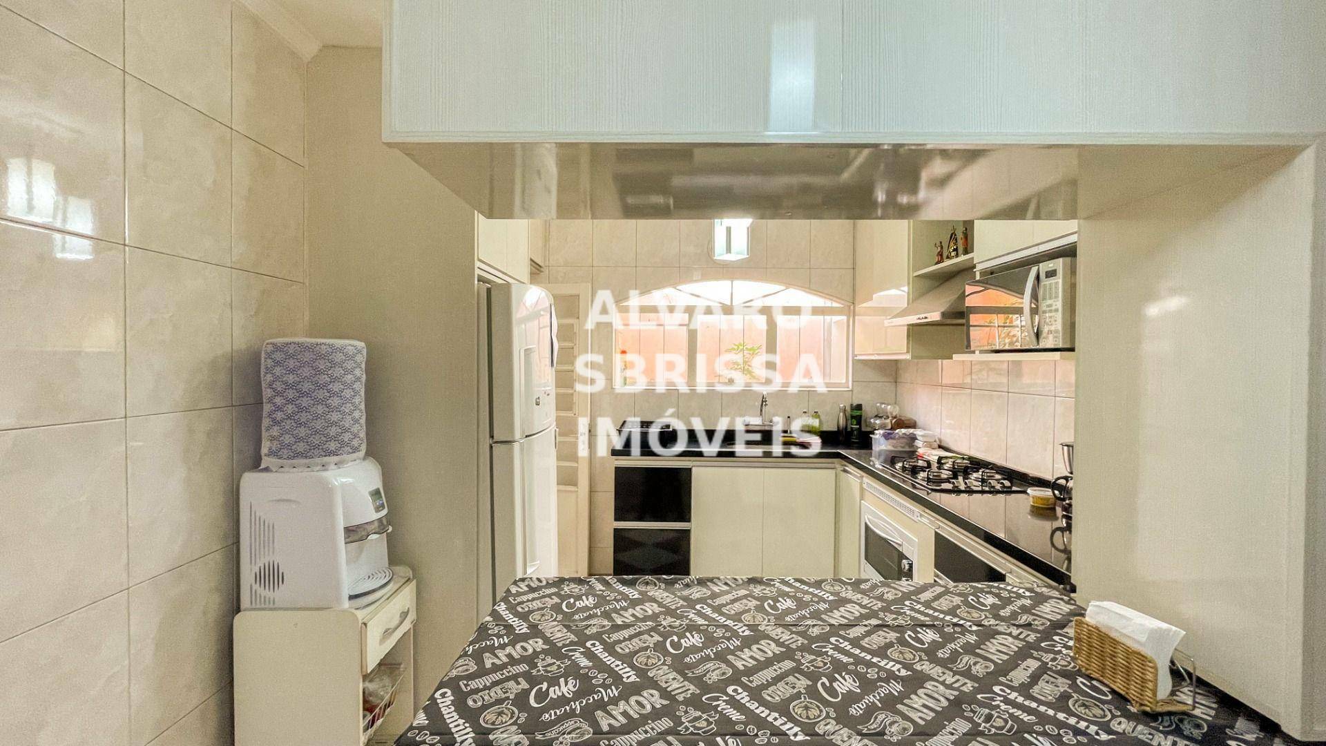 Casa à venda com 3 quartos, 166m² - Foto 14