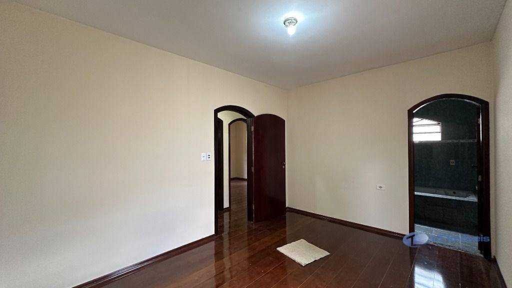 Casa para alugar com 3 quartos, 152m² - Foto 36