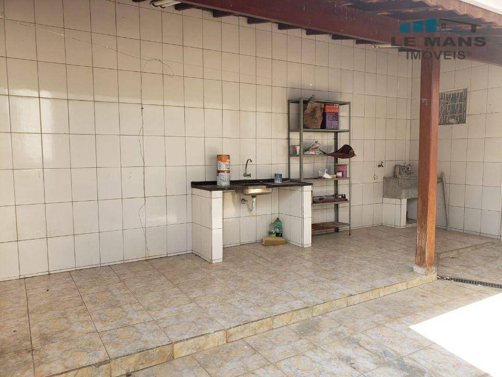 Casa à venda com 2 quartos, 94m² - Foto 5