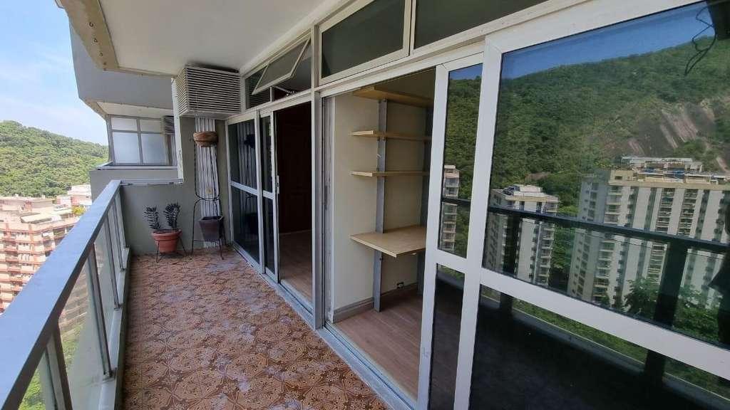 Apartamento à venda com 4 quartos, 188m² - Foto 17