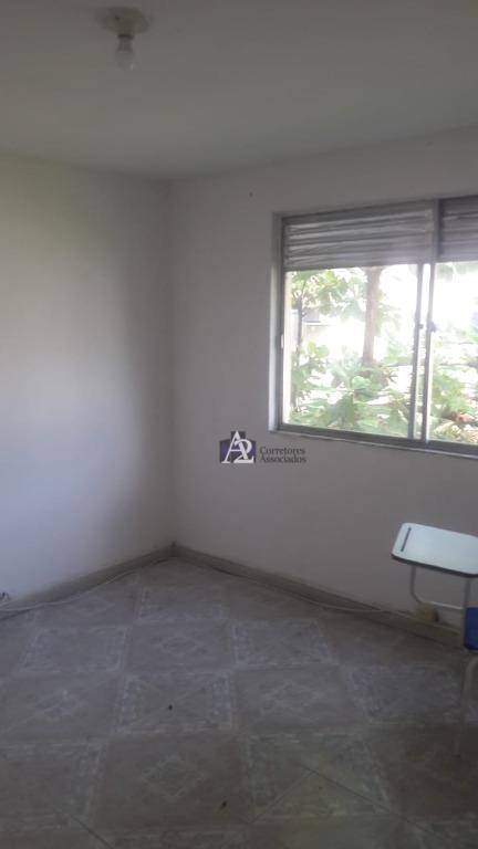 Apartamento à venda com 2 quartos, 56m² - Foto 2