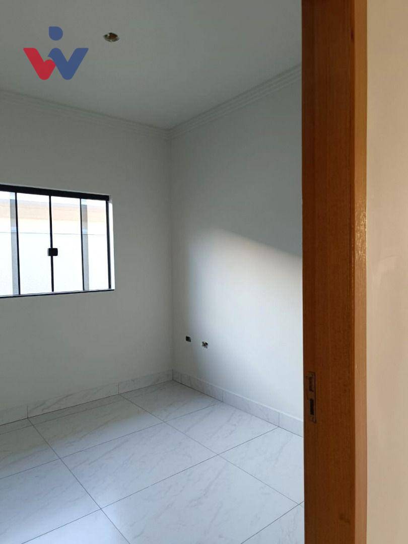 Casa à venda com 3 quartos, 90m² - Foto 12