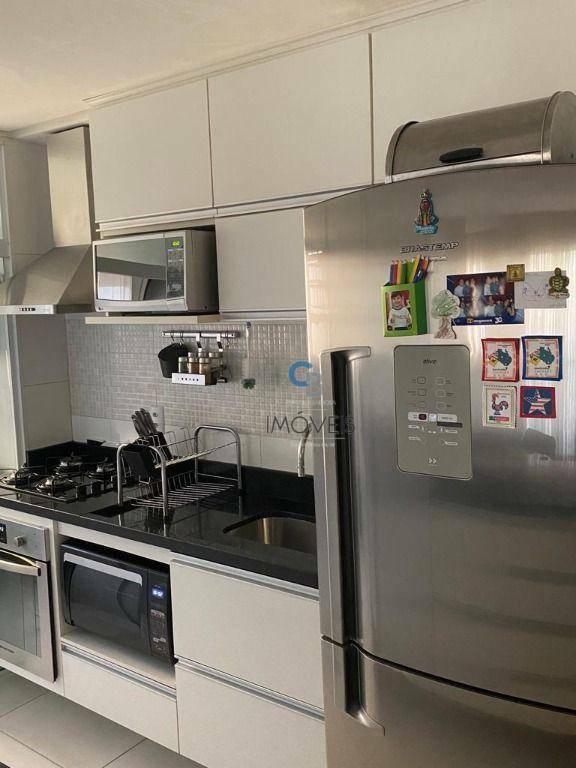 Apartamento à venda com 3 quartos, 64m² - Foto 31