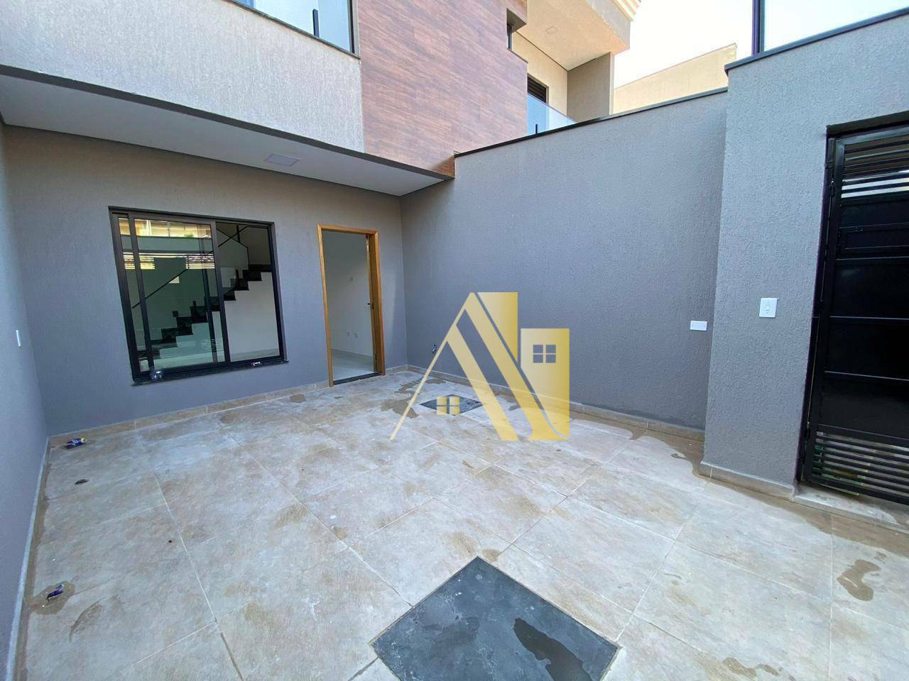 Sobrado à venda com 2 quartos, 85m² - Foto 2