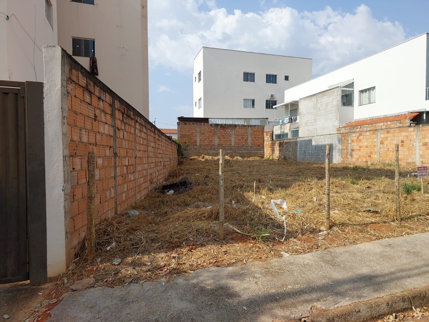 Terreno à venda, 325m² - Foto 1