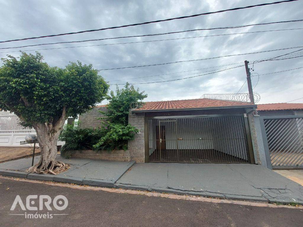 Casa, 3 quartos, 180 m² - Foto 1