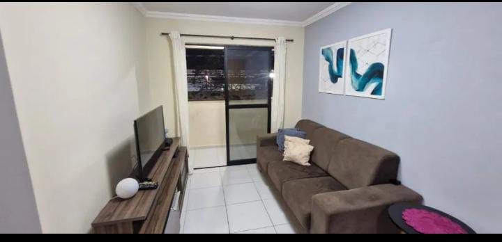 Apartamento à venda com 2 quartos, 65m² - Foto 2