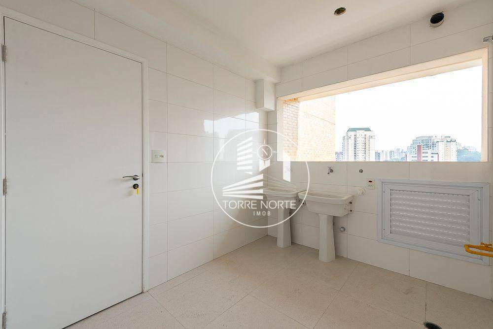 Apartamento à venda com 3 quartos, 217m² - Foto 20