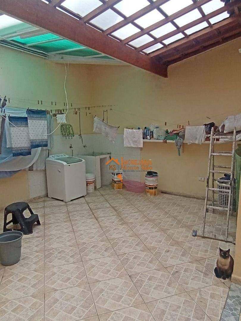 Sobrado à venda com 5 quartos, 320m² - Foto 29