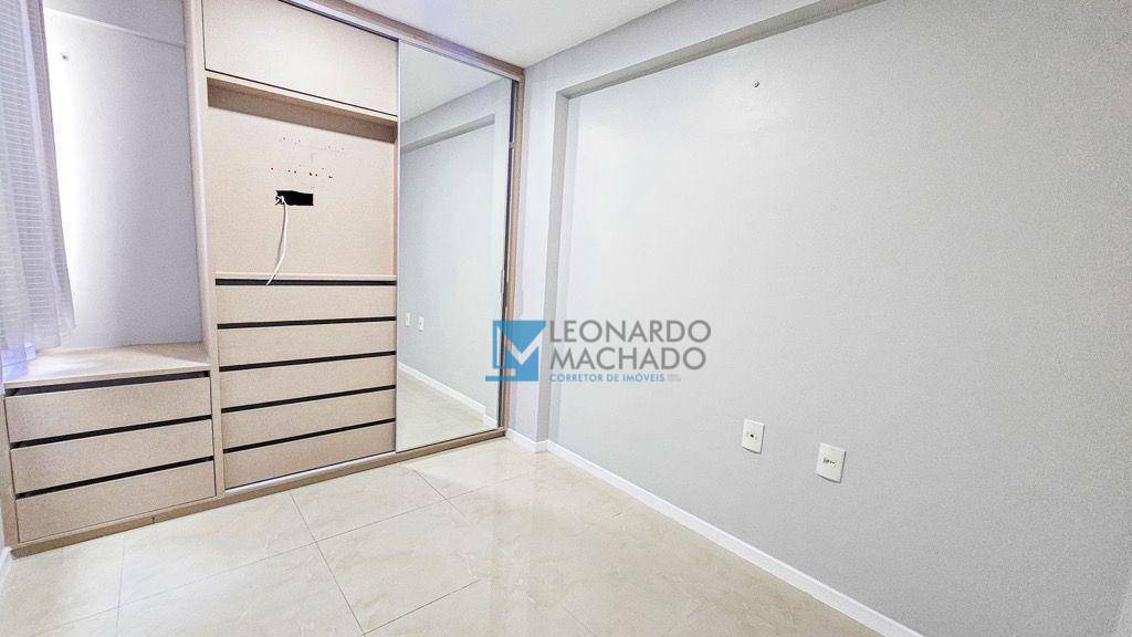 Apartamento à venda com 3 quartos, 94m² - Foto 6