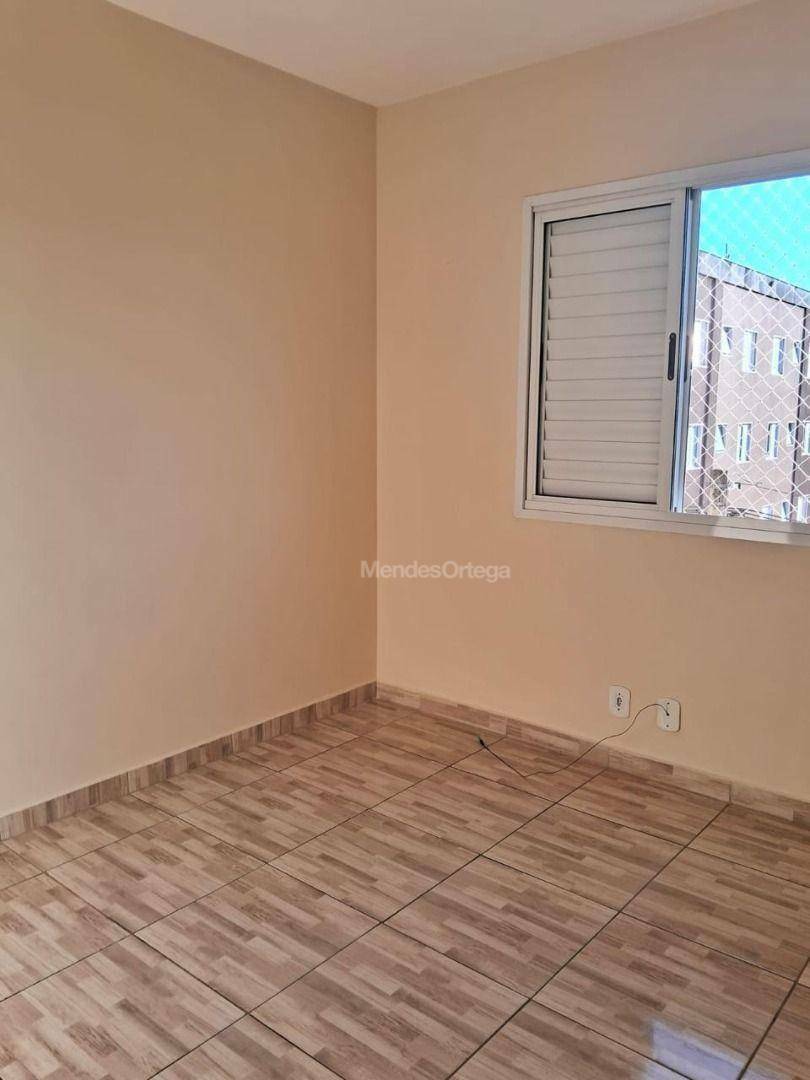 Apartamento para alugar com 2 quartos, 55m² - Foto 5