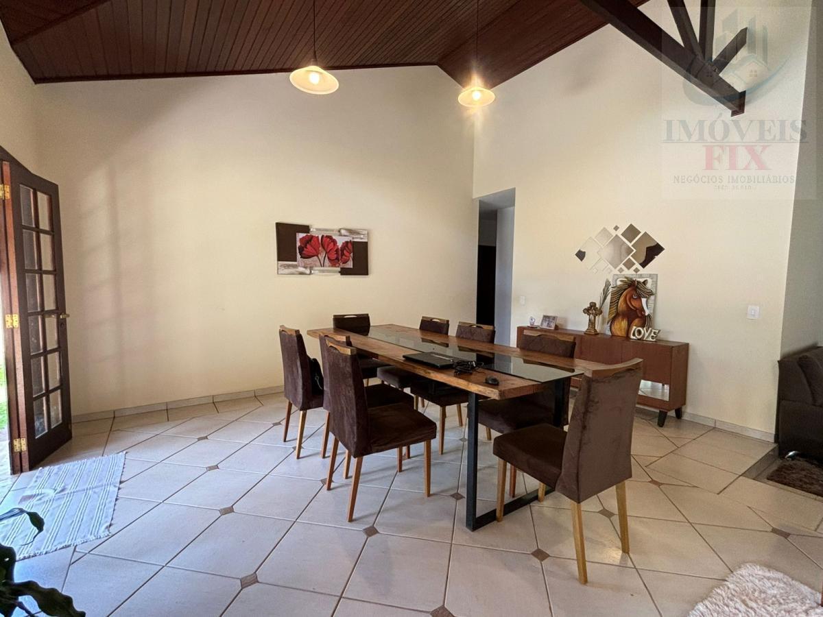 Casa de Condomínio à venda com 3 quartos, 300m² - Foto 7