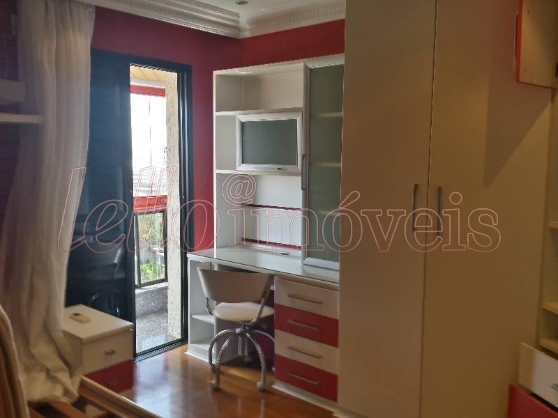 Apartamento à venda com 3 quartos, 159m² - Foto 13