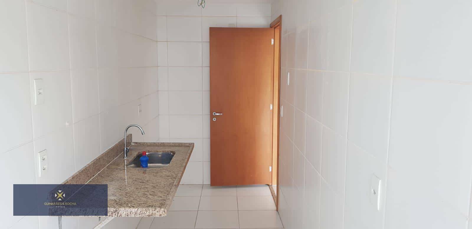 Apartamento à venda com 3 quartos, 83m² - Foto 4