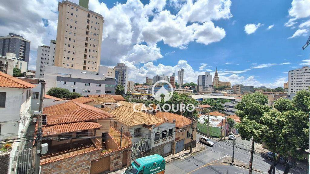 Apartamento à venda com 2 quartos, 68m² - Foto 12