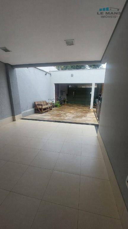 Casa à venda com 3 quartos, 99m² - Foto 4