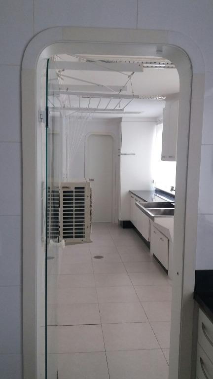 Apartamento à venda com 3 quartos, 198m² - Foto 23