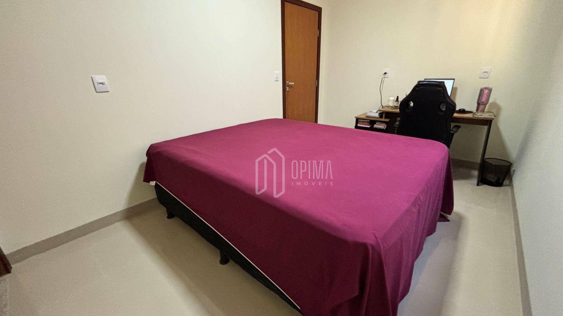Casa à venda com 3 quartos, 220m² - Foto 14