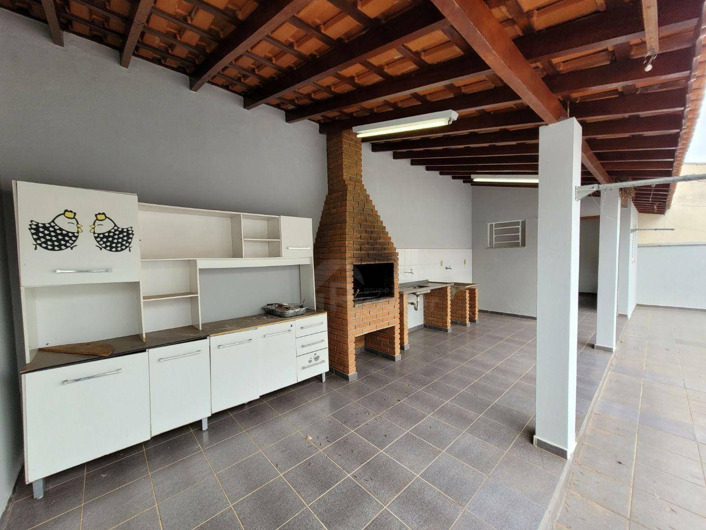 Casa para alugar com 4 quartos, 206m² - Foto 31