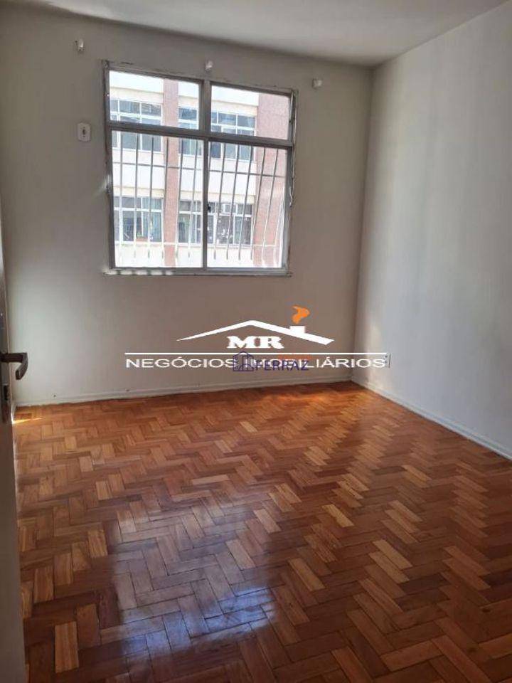 Apartamento à venda com 2 quartos, 93m² - Foto 9