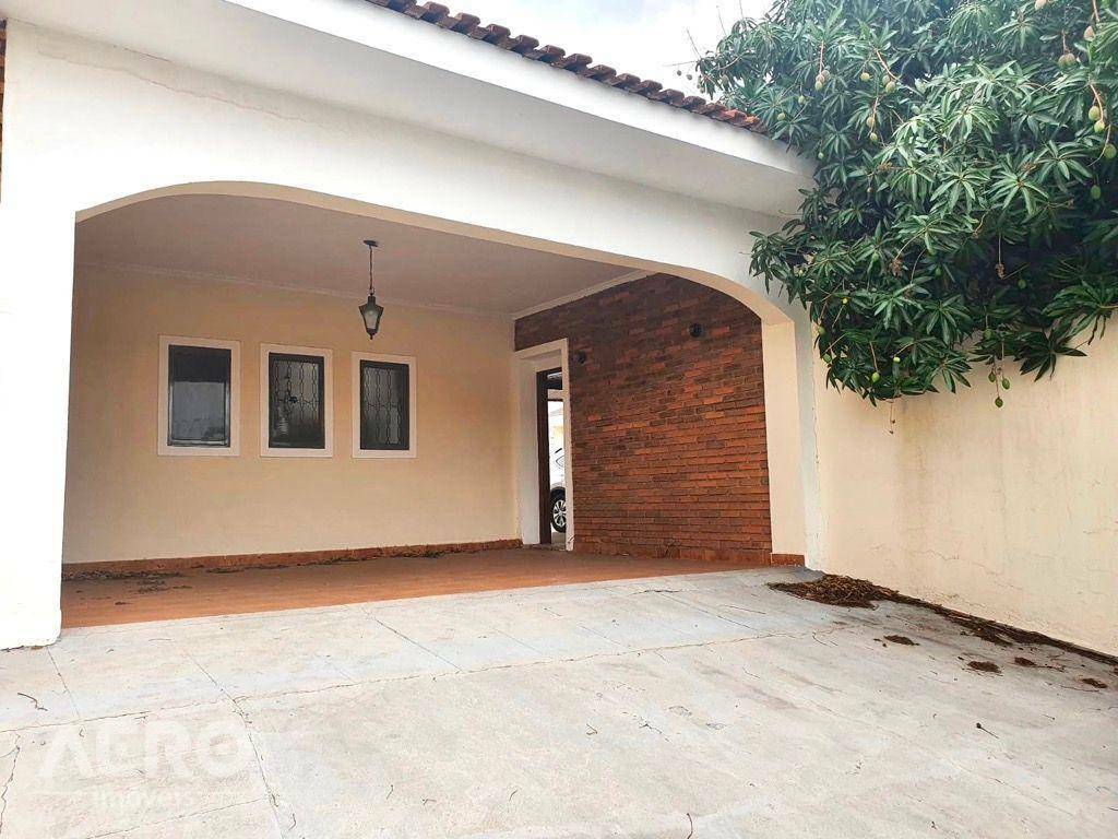 Casa à venda com 6 quartos, 218m² - Foto 22