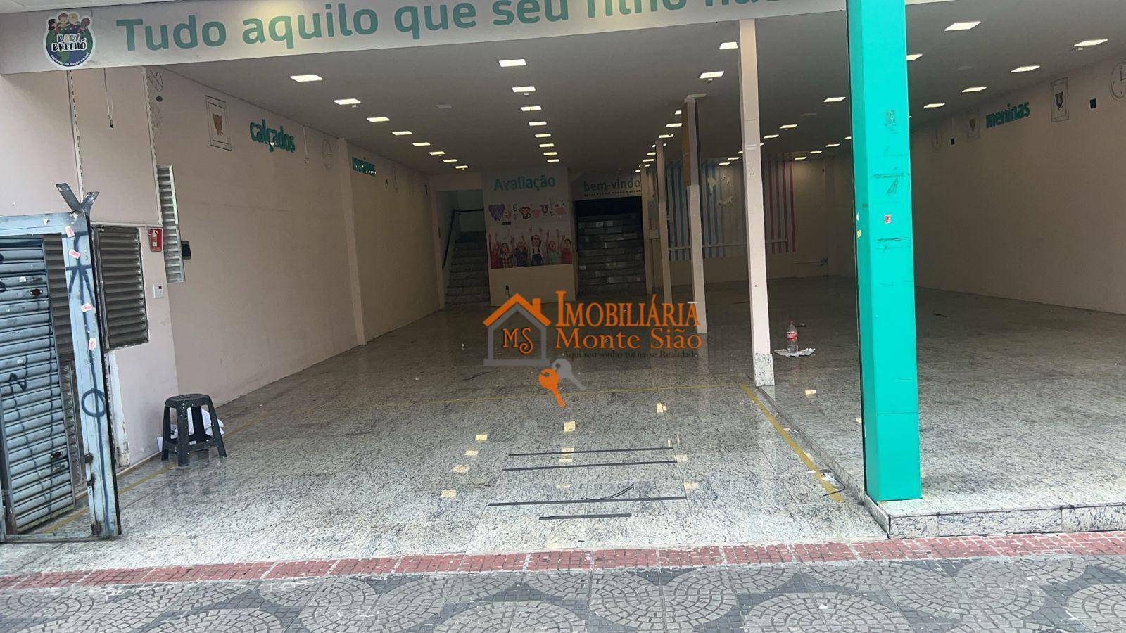 Loja-Salão, 600 m² - Foto 1