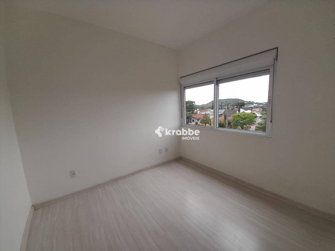 Apartamento para alugar com 2 quartos, 142m² - Foto 3